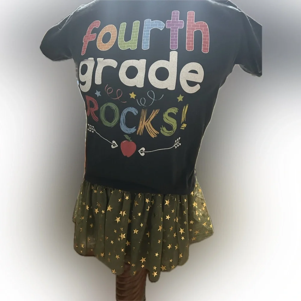 Fourth Grade Rocks SS Tee & Skirt Set - Picture 2 of 8